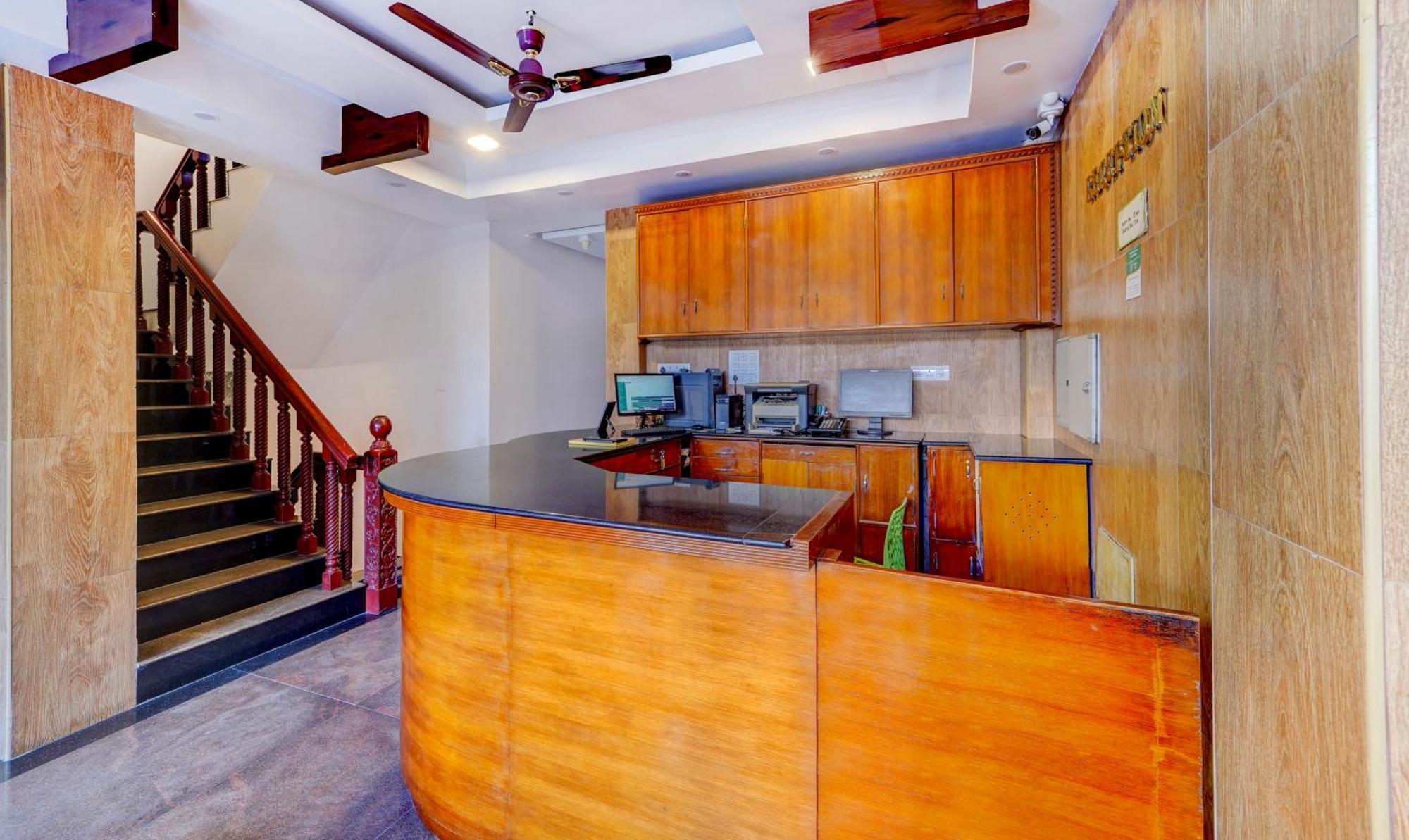 Itsy Hotels Prakasam Residency Pondicherry Ngoại thất bức ảnh